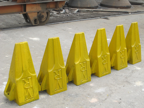 ��۴������